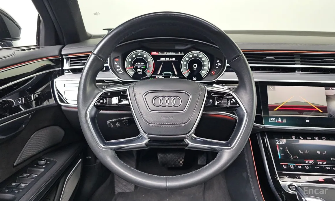 Фото 13 - Audi A8