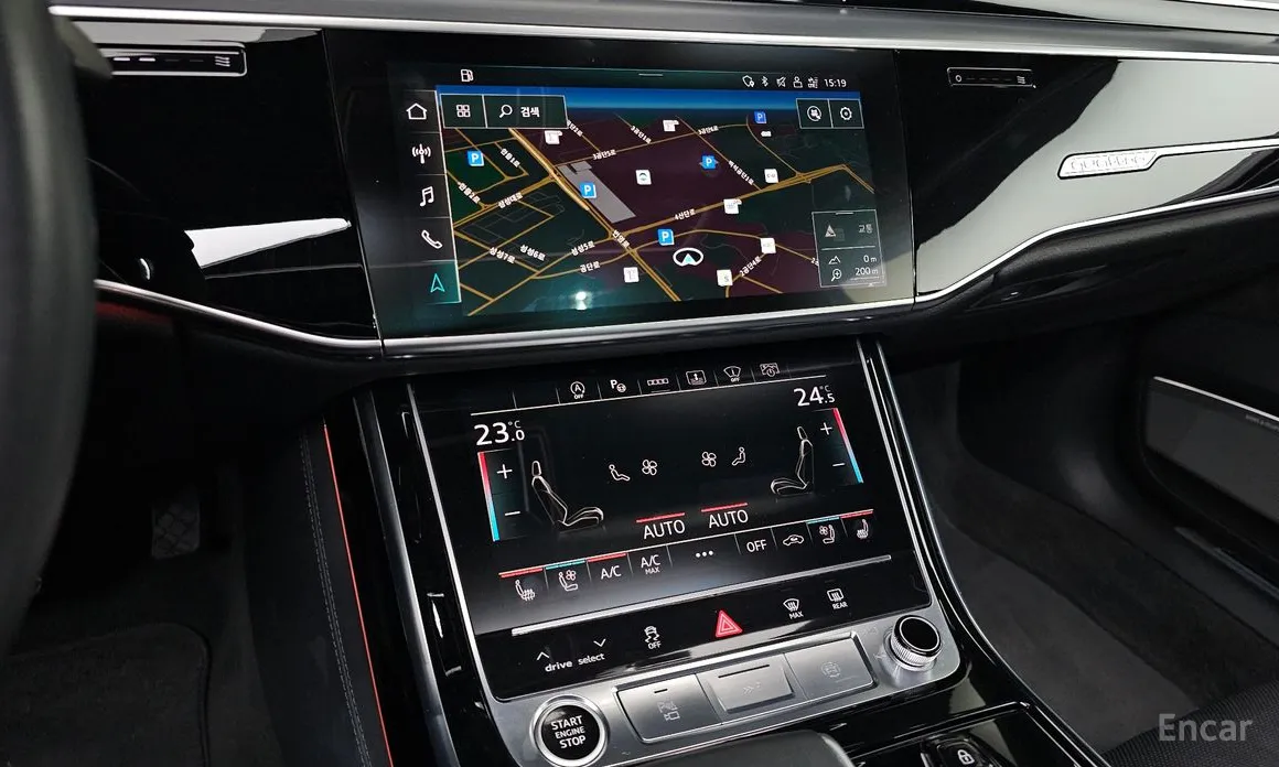 Фото 14 - Audi A8