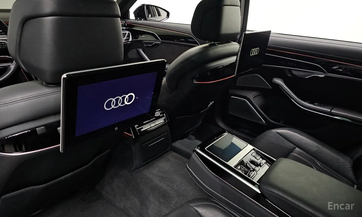 Фото 18 - Audi A8