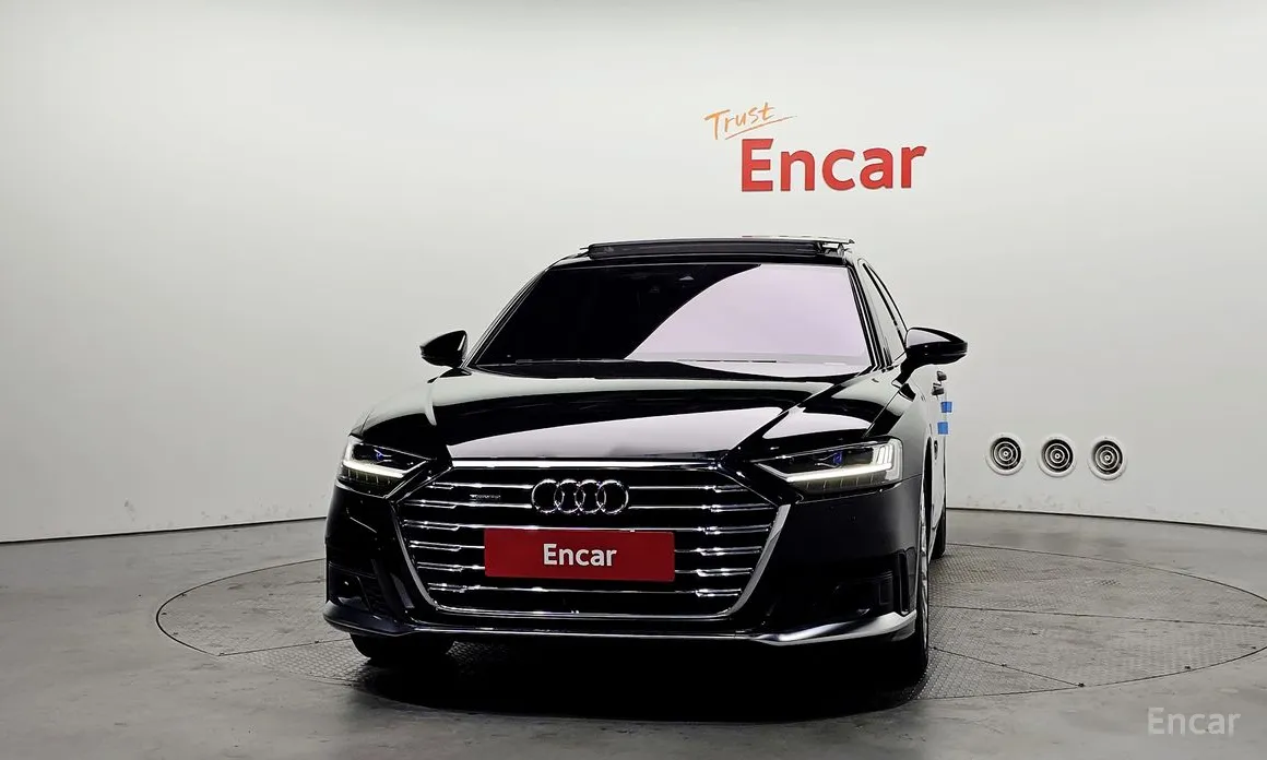 Фото 3 - Audi A8