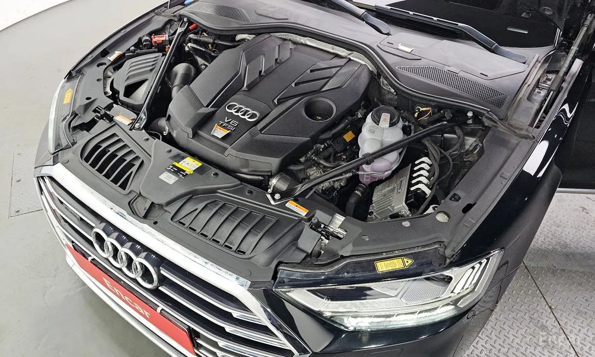 Фото 6 - Audi A8