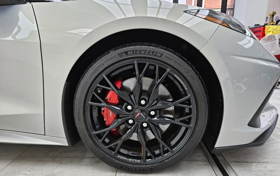 Фото 8 - Chevrolet Corvette