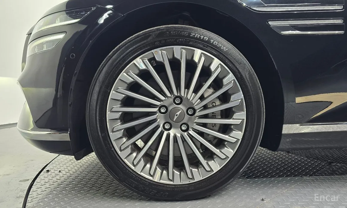 Фото 5 - Genesis G80