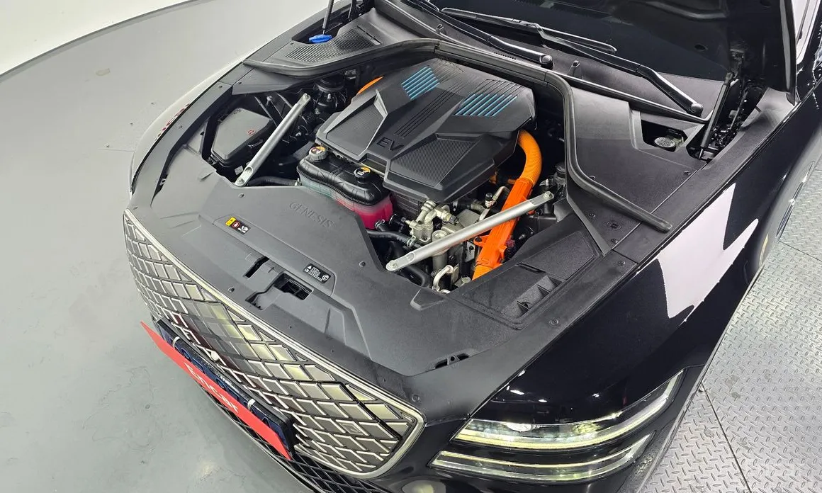 Фото 6 - Genesis G80