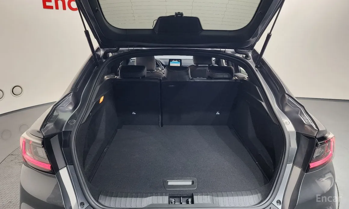 Фото 20 - Renault Arkana