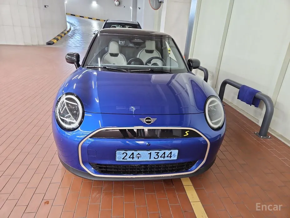 Фото 2 - Mini Cooper