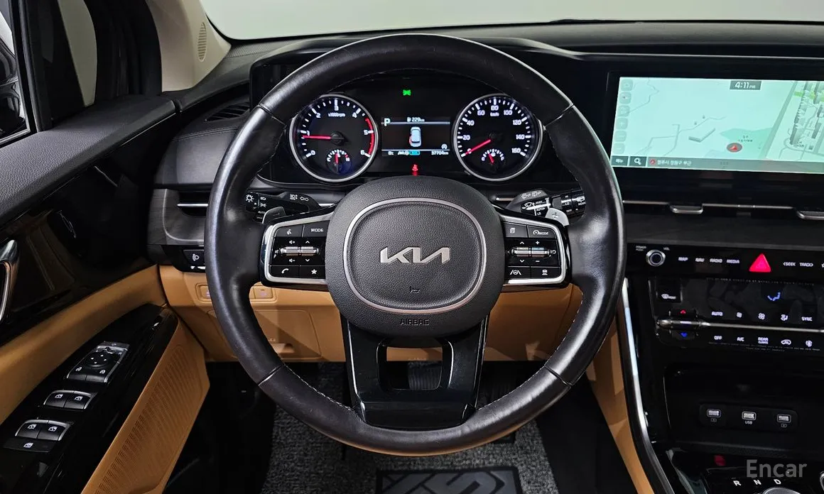 Фото 14 - Kia Carnival