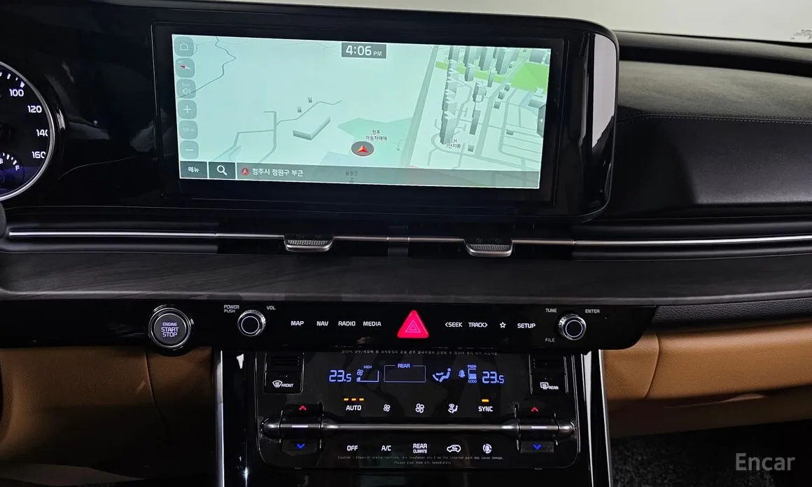 Фото 16 - Kia Carnival