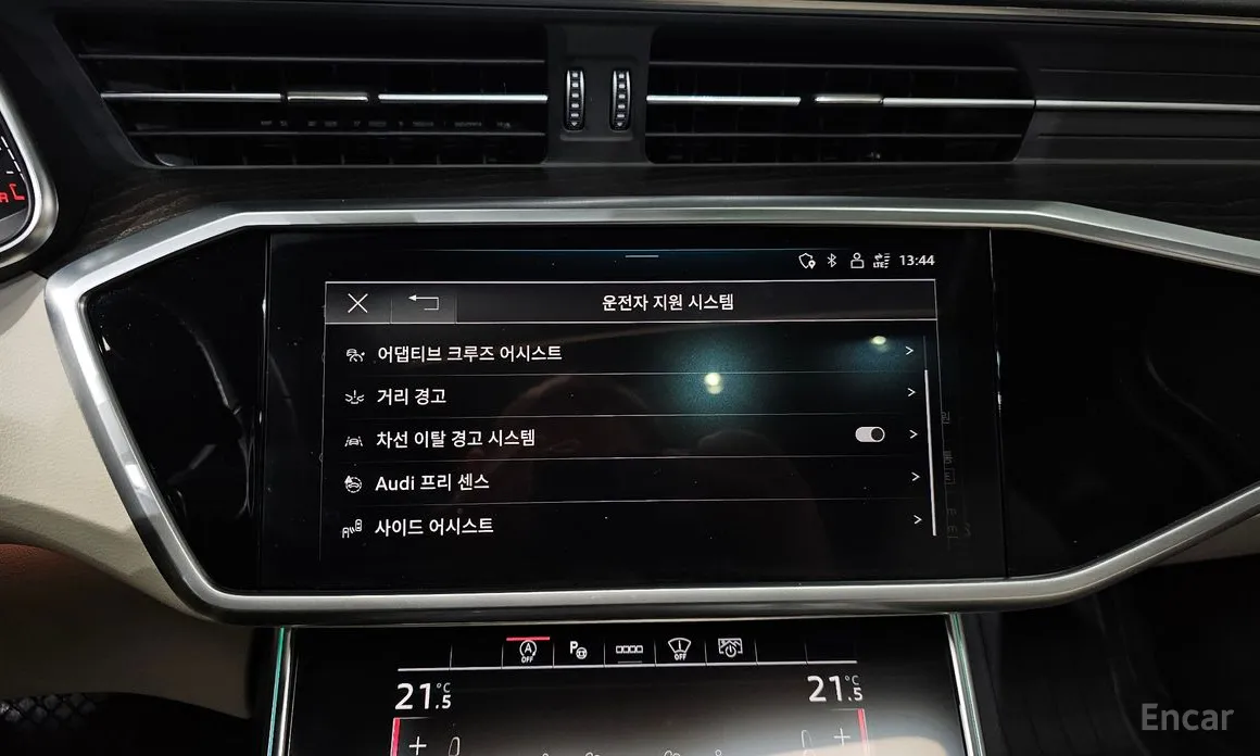 Фото 16 - Audi A6