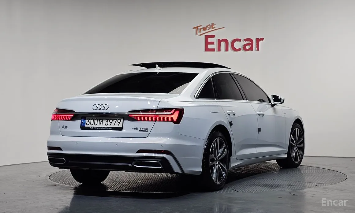 Фото 2 - Audi A6