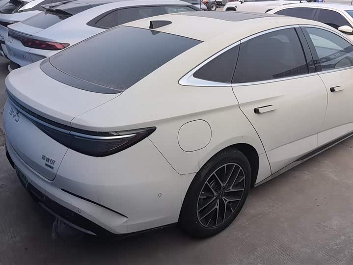 Фото 3 - BYD Seal 07 DM-i Hybrid