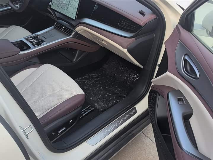 Фото 8 - BYD Seal 07 DM-i Hybrid