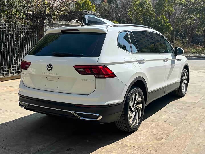 Фото 5 - Volkswagen Tiguan L Pro