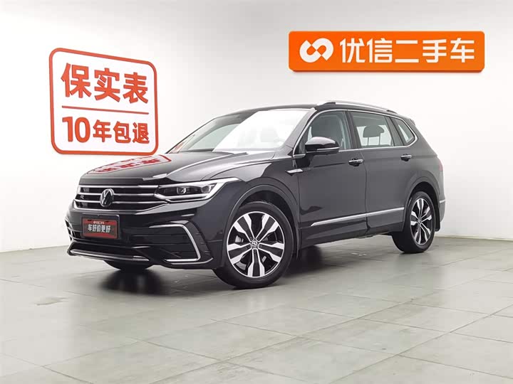 Фото 1 - Volkswagen Tiguan L Pro