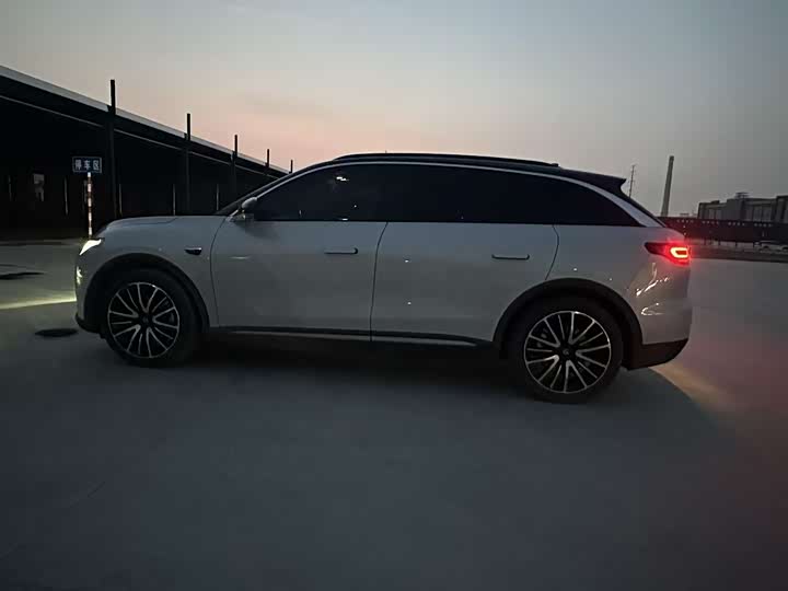 Фото 8 - Leapmotor C11