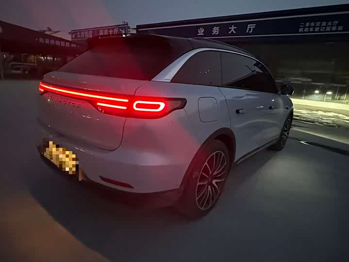 Фото 9 - Leapmotor C11