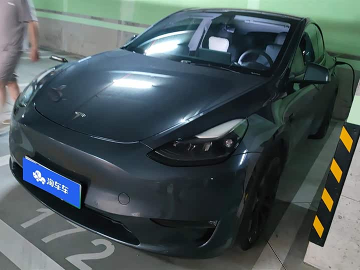 Фото 1 - Tesla Model Y