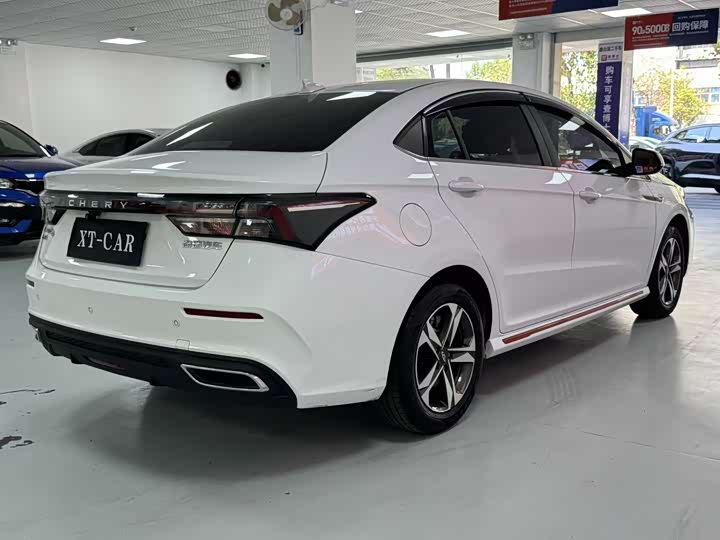 Фото 6 - Chery Omoda S5 (Arrizo 5 Plus)