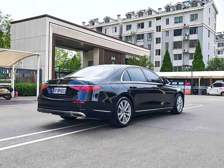 Фото 9 - Mercedes-Benz S-Class