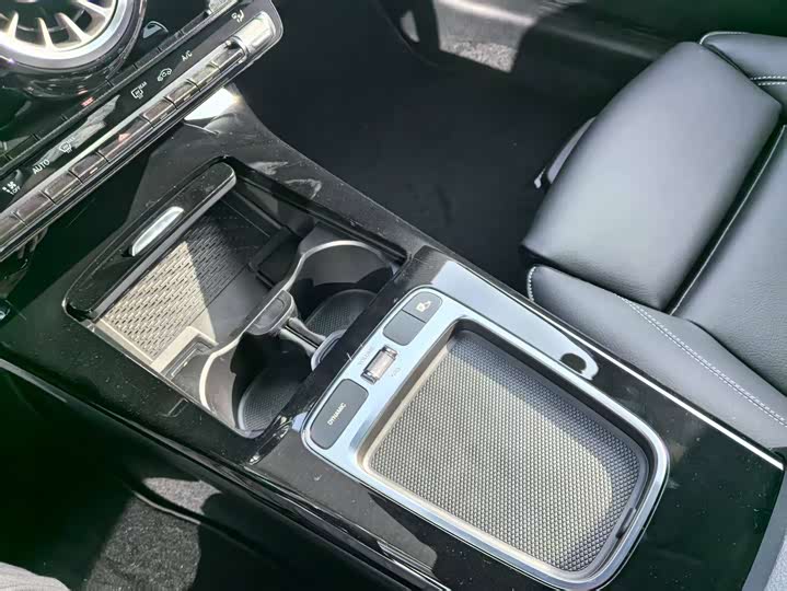 Фото 4 - Mercedes-Benz A-Class AMG