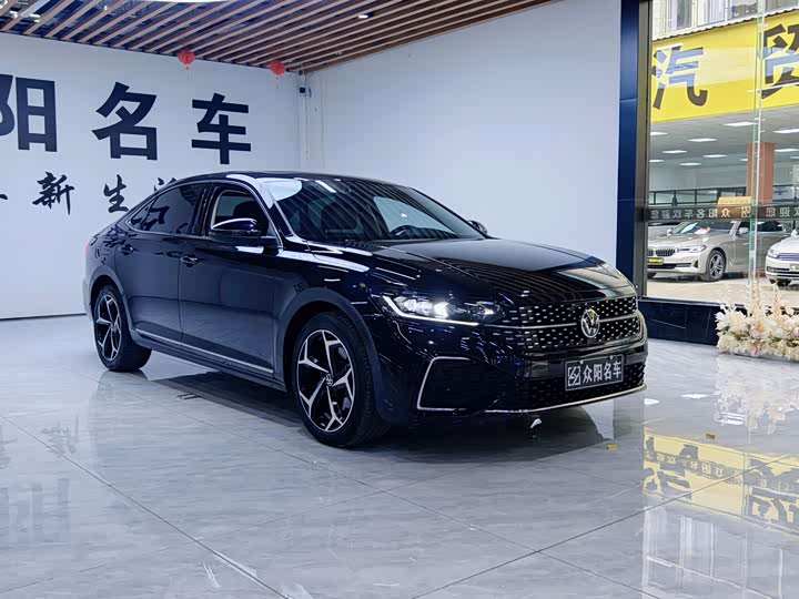 Фото 3 - Volkswagen Passat