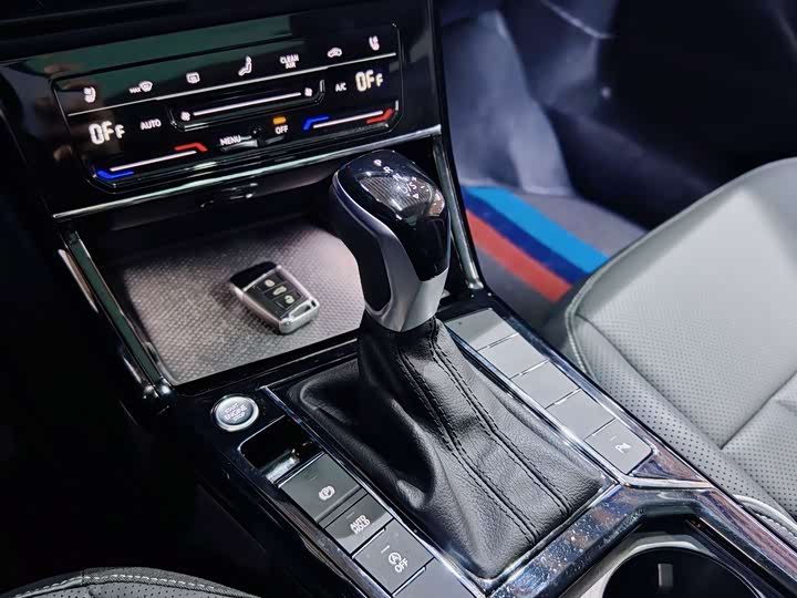 Фото 9 - Volkswagen Passat