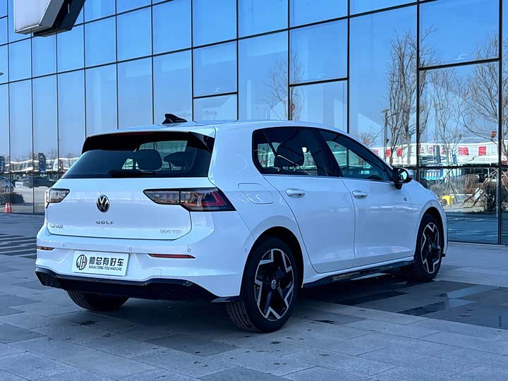 Фото 6 - Volkswagen Golf