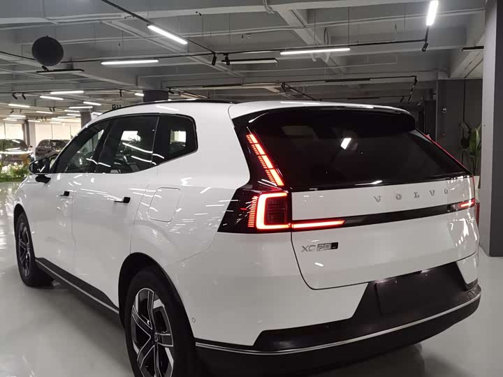 Фото 4 - Volvo XC70 Hybrid