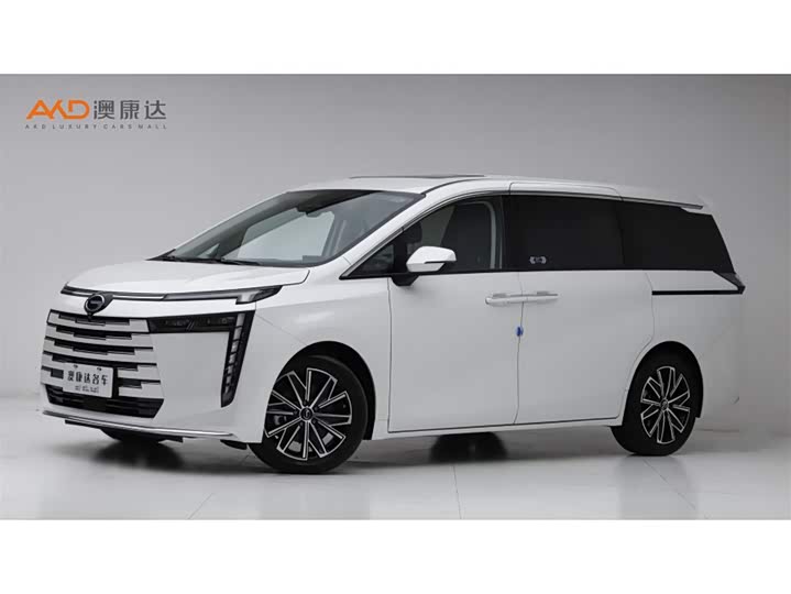 Фото 1 - GAC Trumpchi E8