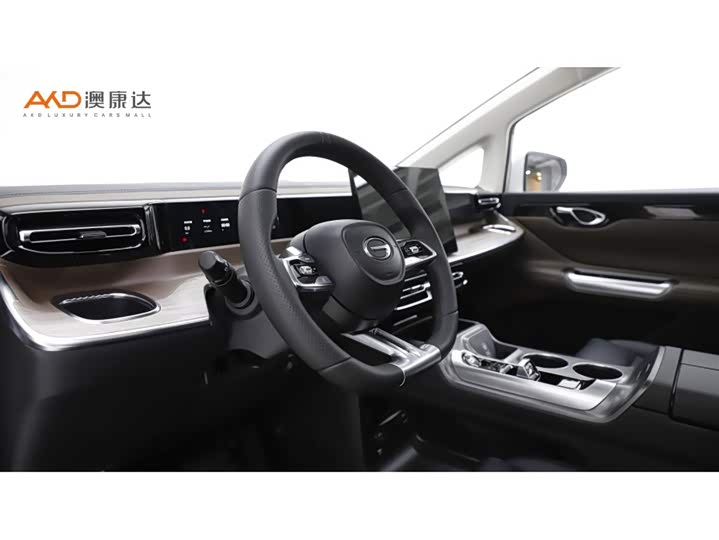 Фото 6 - GAC Trumpchi E8