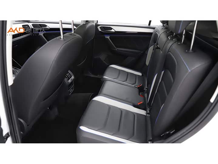 Фото 7 - Volkswagen Tayron GTE Hybrid