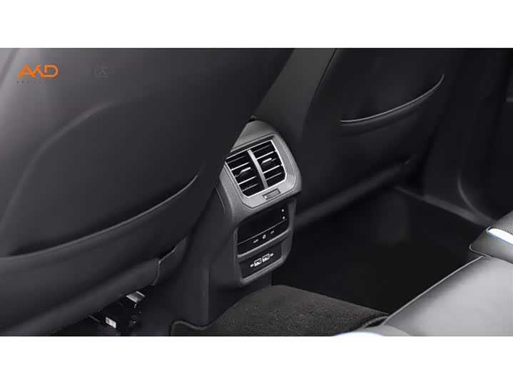 Фото 9 - Volkswagen Tayron GTE Hybrid