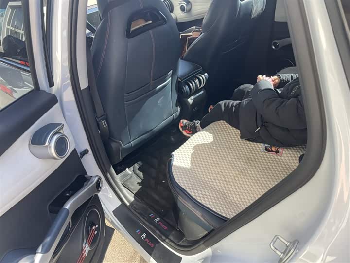 Фото 8 - BYD Yuan Plus