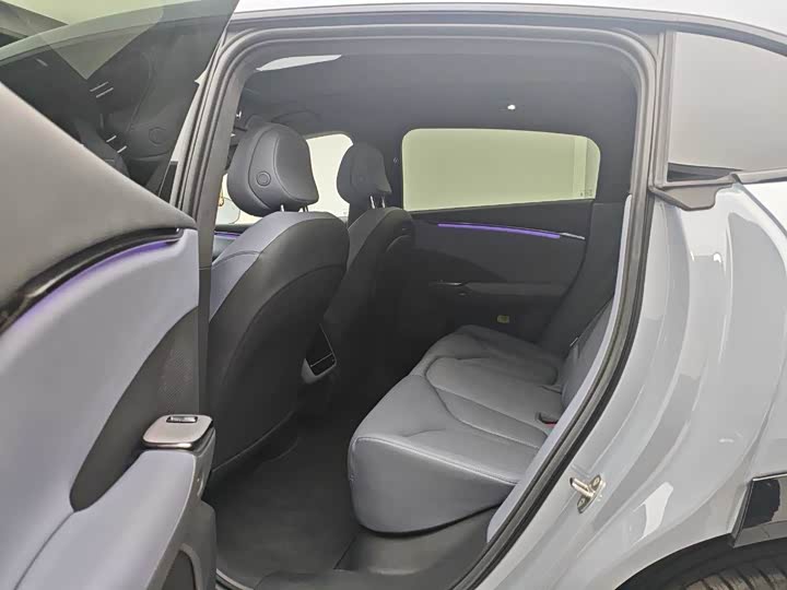 Фото 9 - XPeng G7