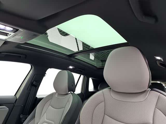 Фото 9 - Volkswagen Tayron