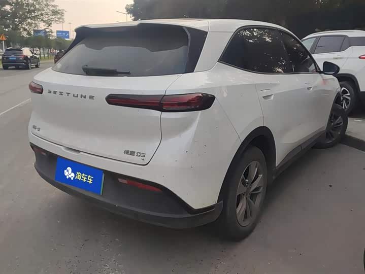 Фото 3 - Bestune 03