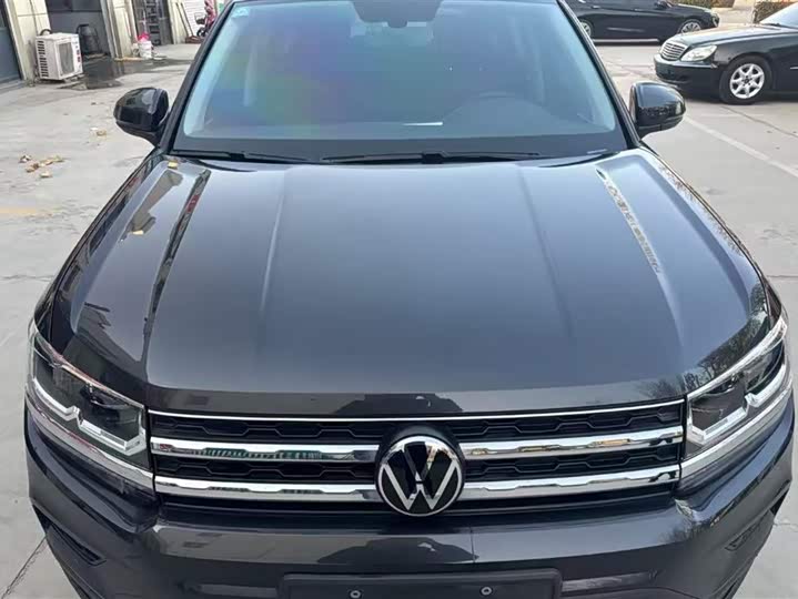 Фото 2 - Volkswagen Tharu