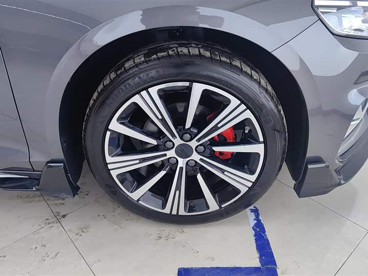 Photo 6 - Geely Preface