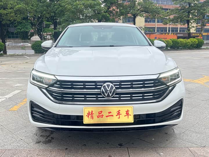 Фото 1 - Volkswagen Sagitar L