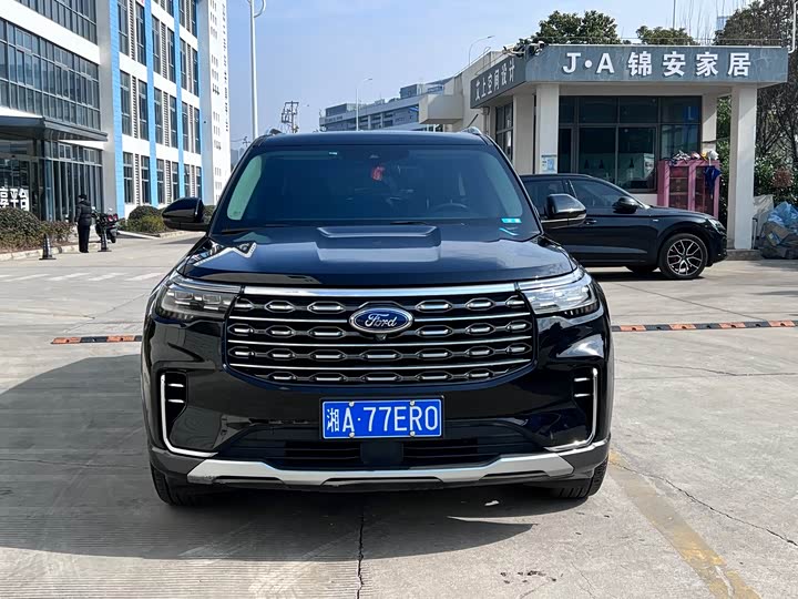 Фото 2 - Ford Explorer