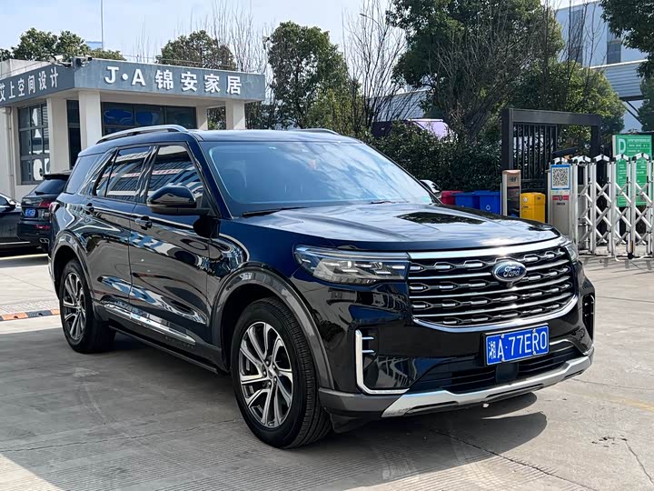 Фото 3 - Ford Explorer