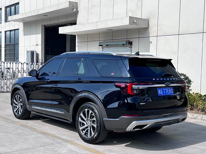 Фото 5 - Ford Explorer