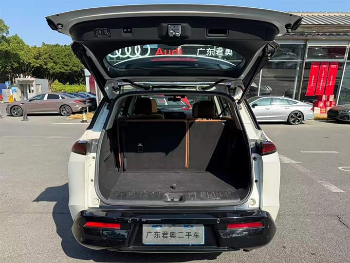 Фото 6 - Nissan Pathfinder