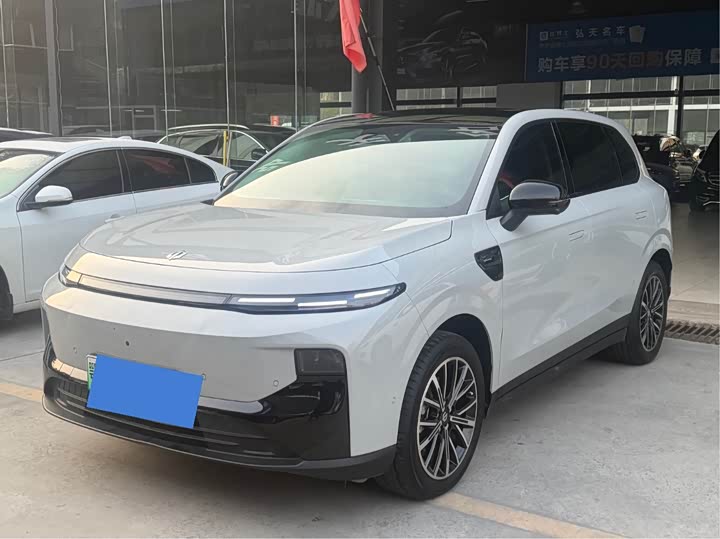 Фото 1 - Leapmotor B10