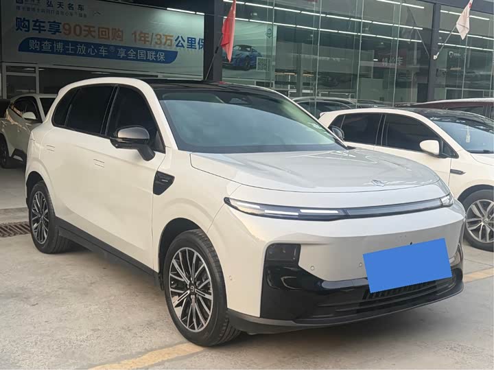 Фото 3 - Leapmotor B10