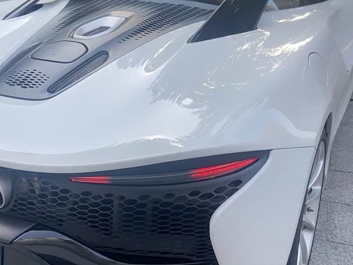 Фото 3 - McLaren Artura