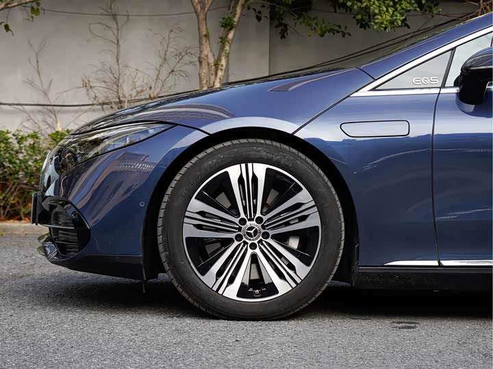 Фото 7 - Mercedes-Benz EQS