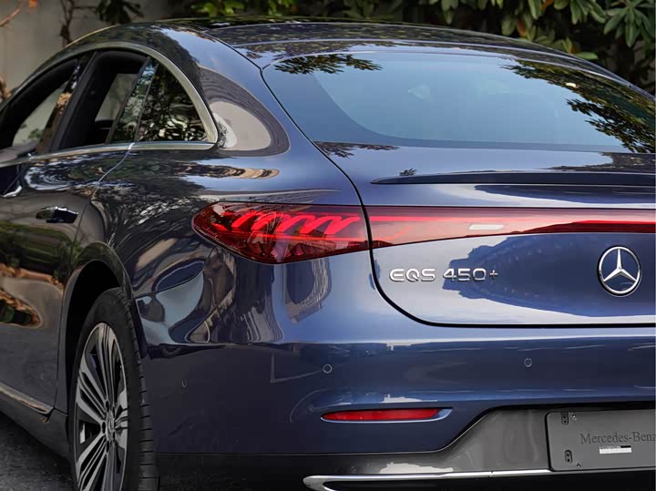 Фото 8 - Mercedes-Benz EQS