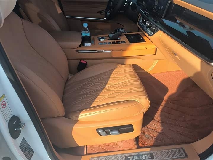 Фото 8 - Tank 500 Hybrid