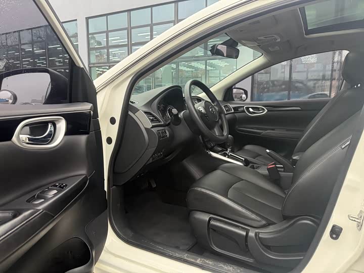 Фото 4 - Nissan Sylphy